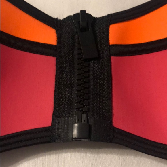 Colorblock Bandeau Bikini Set - Picture 2 of 5